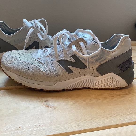 new balance 009 speckle suede